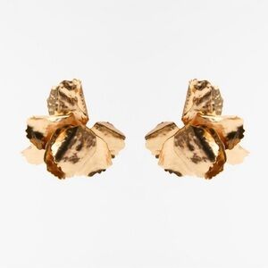 Zara Gold Floral Cluster Stud Earrings